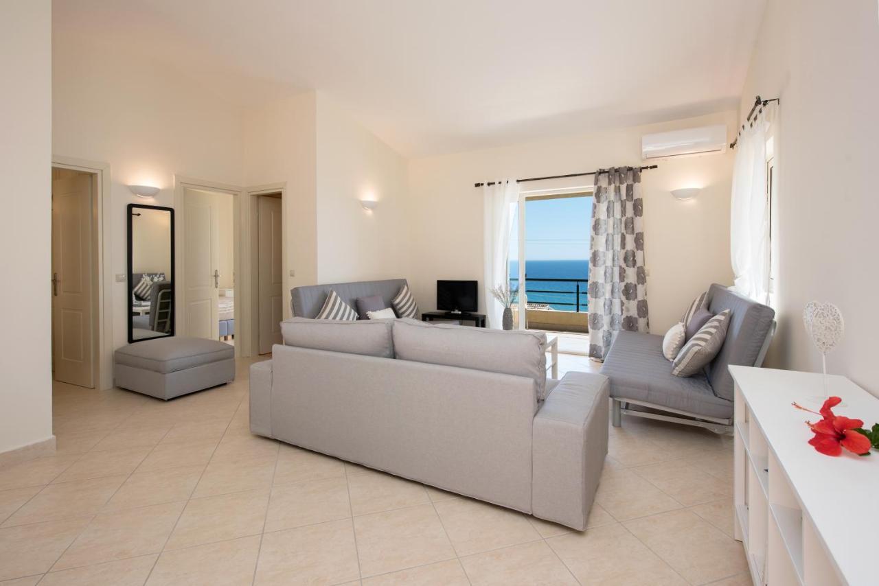 Glyfada House On The Sea Apartment ภายนอก รูปภาพ
