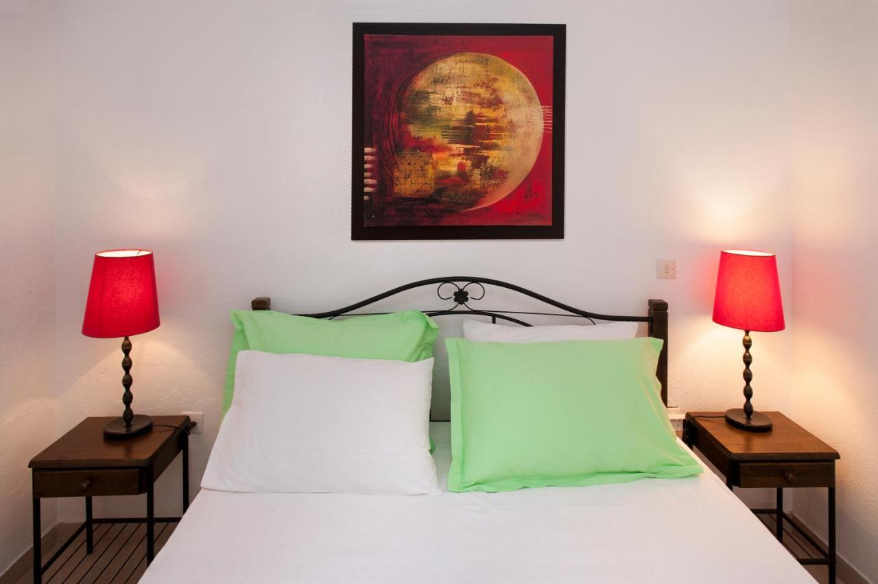 Glyfada House On The Sea Apartment ภายนอก รูปภาพ