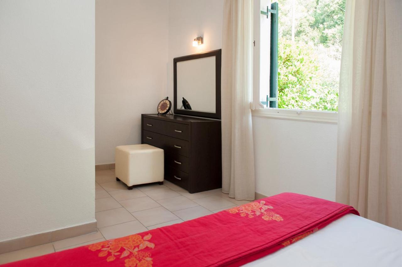 Glyfada House On The Sea Apartment ภายนอก รูปภาพ
